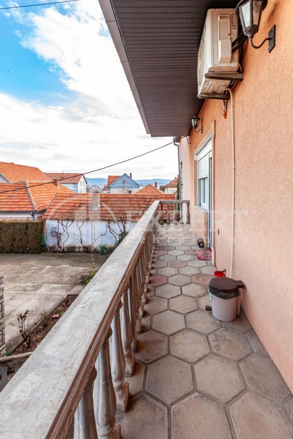 Slika 7 - Zlatarska,  Kuća na prodaju, 500m2, 375.000€