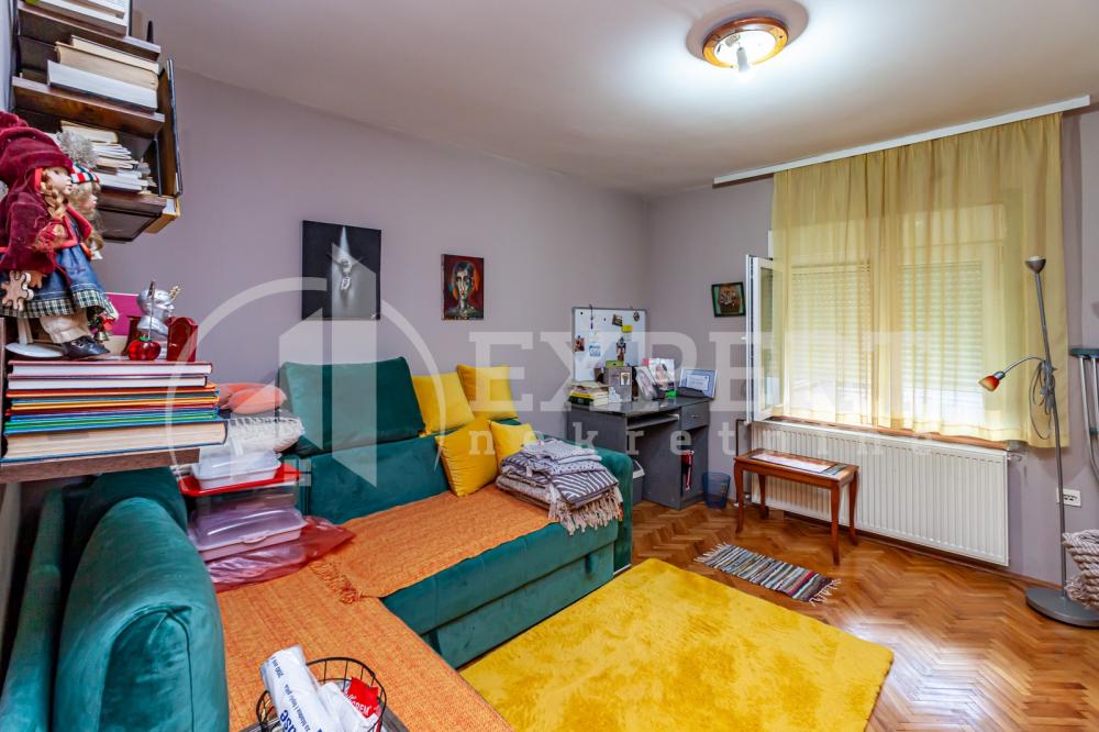 Slika 10 - Zlatarska,  Kuća na prodaju, 500m2, 375.000€