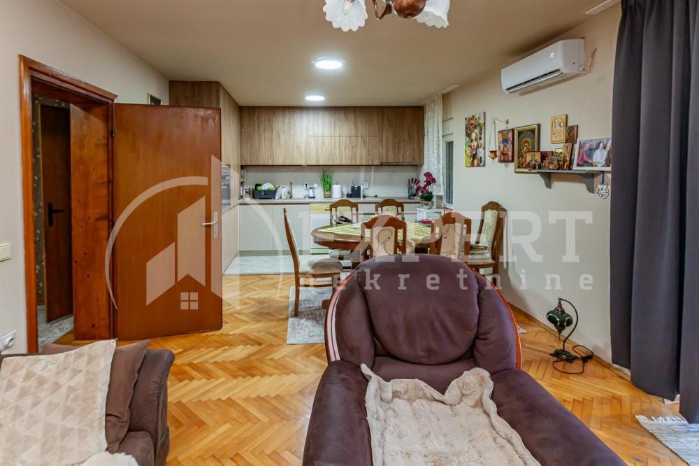 Slika 5 - Zlatarska,  Kuća na prodaju, 500m2, 375.000€