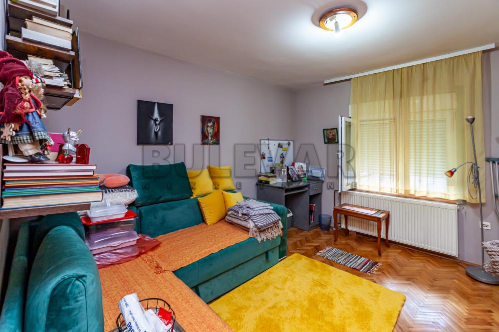 Slika 10 - Zlatarska, Kuća na prodaju, 500m2, 375.000€