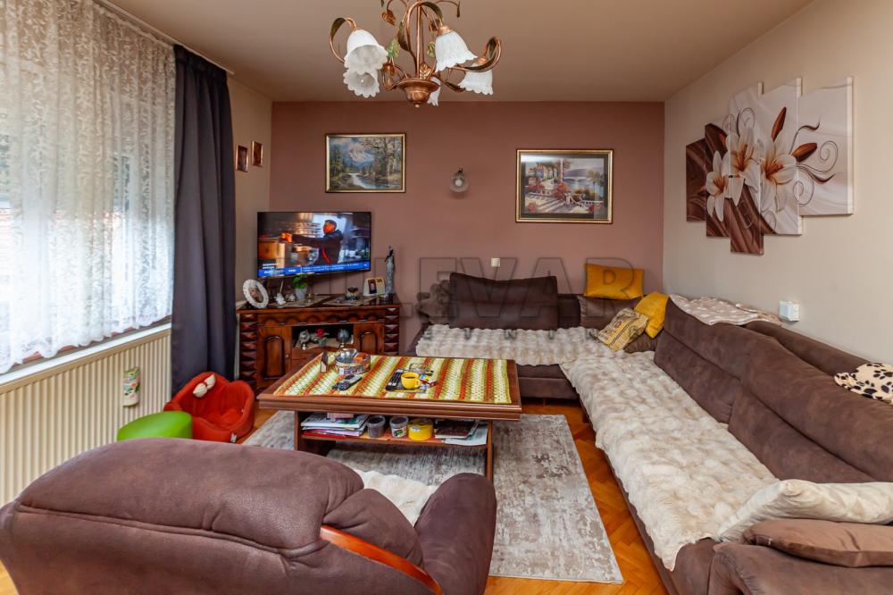 Slika 4 - Zlatarska, Kuća na prodaju, 500m2, 375.000€