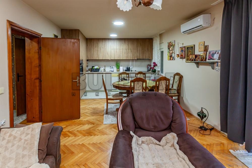 Slika 5 - Zlatarska, Kuća na prodaju, 500m2, 375.000€