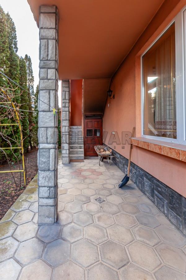 Slika 1 - Zlatarska, Kuća na prodaju, 500m2, 375.000€