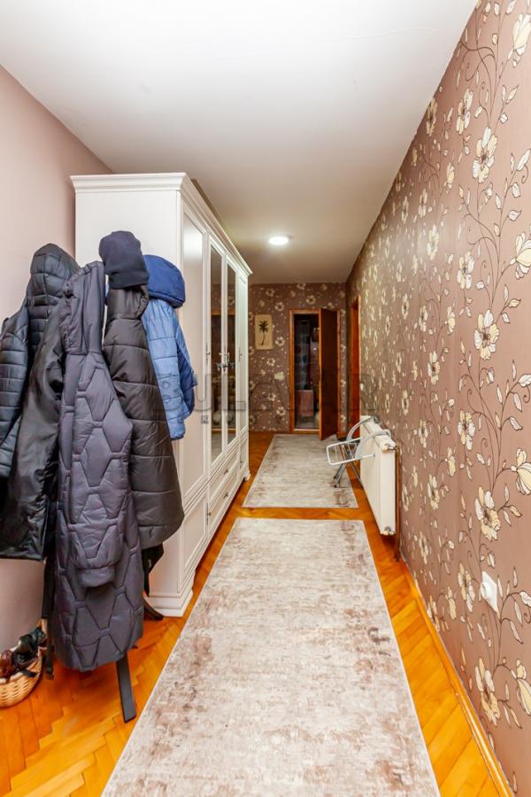 Slika 3 - Zlatarska, Kuća na prodaju, 500m2, 375.000€