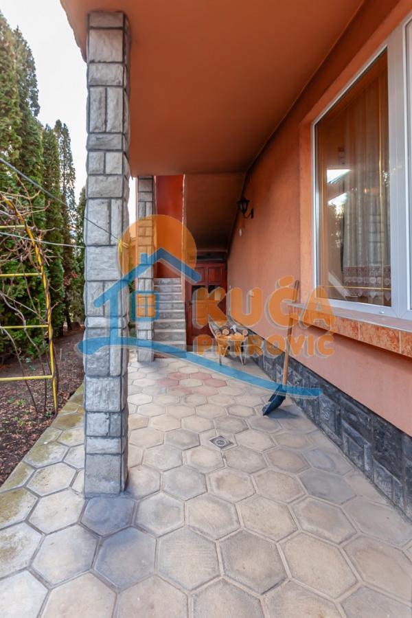 Slika 1 - Zlatarska,  Kuća na prodaju, 500m2, 375.000€
