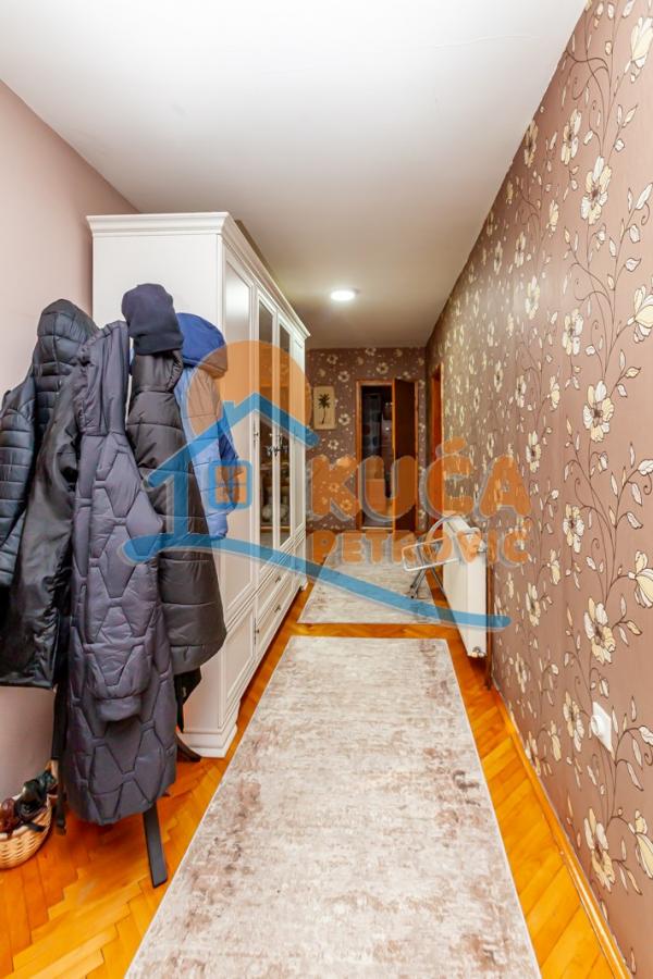 Slika 3 - Zlatarska,  Kuća na prodaju, 500m2, 375.000€