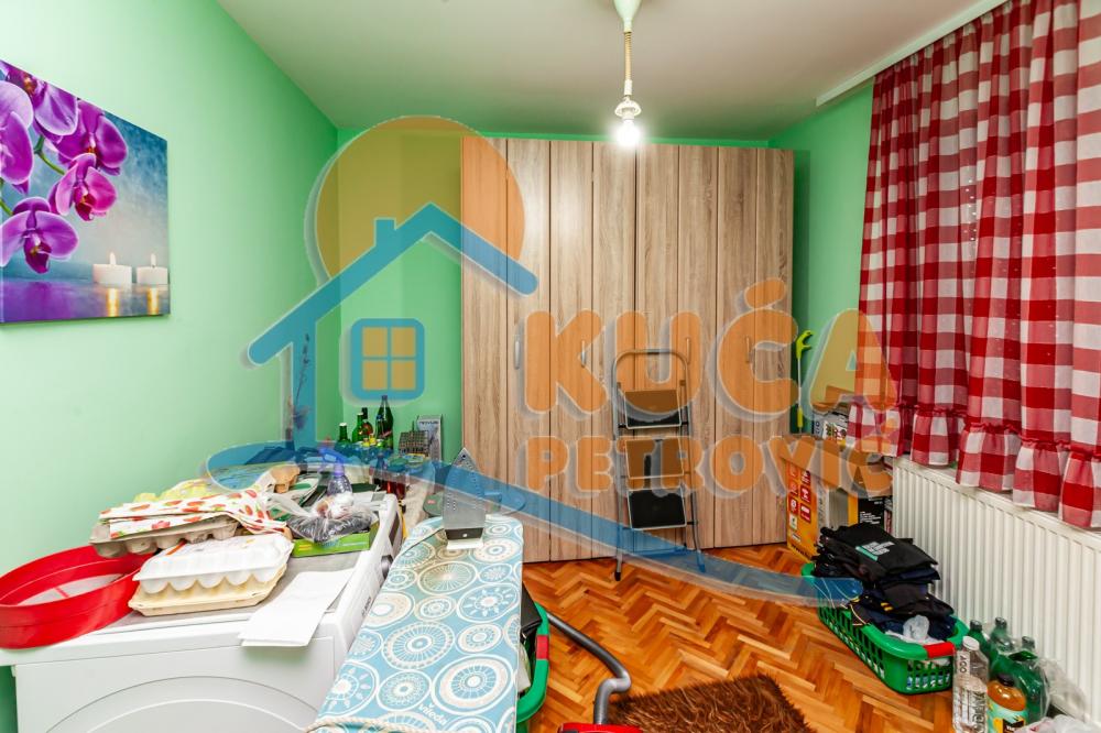 Slika 11 - Zlatarska,  Kuća na prodaju, 500m2, 375.000€