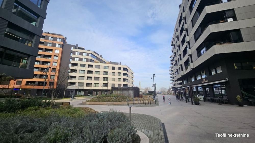 Glavna slika -Bulevar vojvode Bojovića, Četvorosoban stan za izdavanje, 122m2, 2.300€