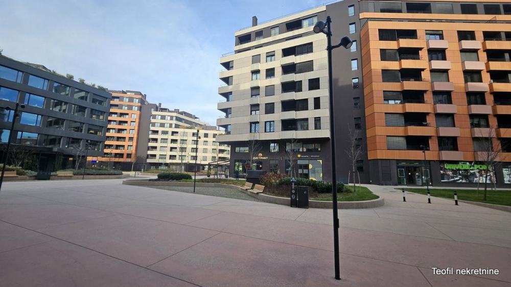 Slika 1 - Bulevar vojvode Bojovića, Četvorosoban stan za izdavanje, 122m2, 2.300€