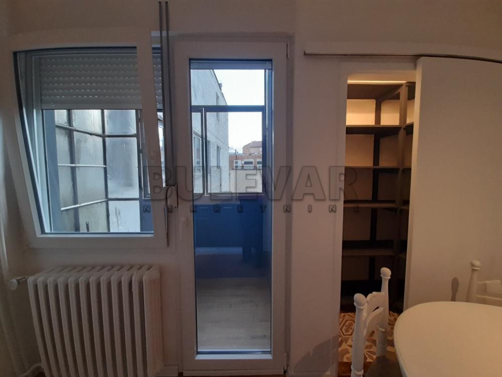 Slika 6 - Cara Dušana, Trosoban stan za izdavanje, 63m2, 450€