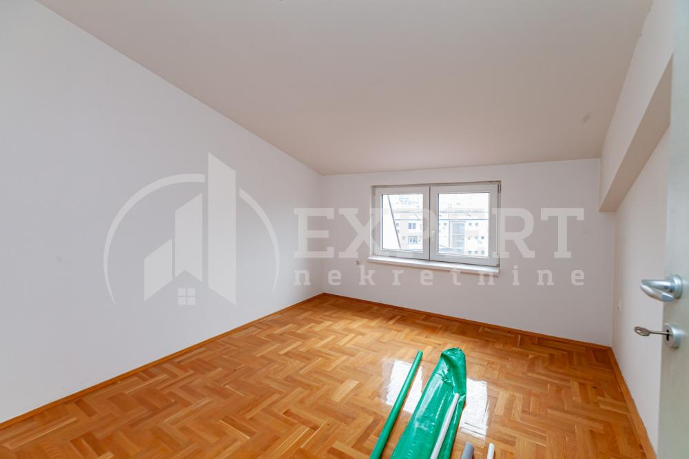 Slika 3 - Generala Milojka Lešjanina, Četvorosoban stan na prodaju, 54m2, 92.020€