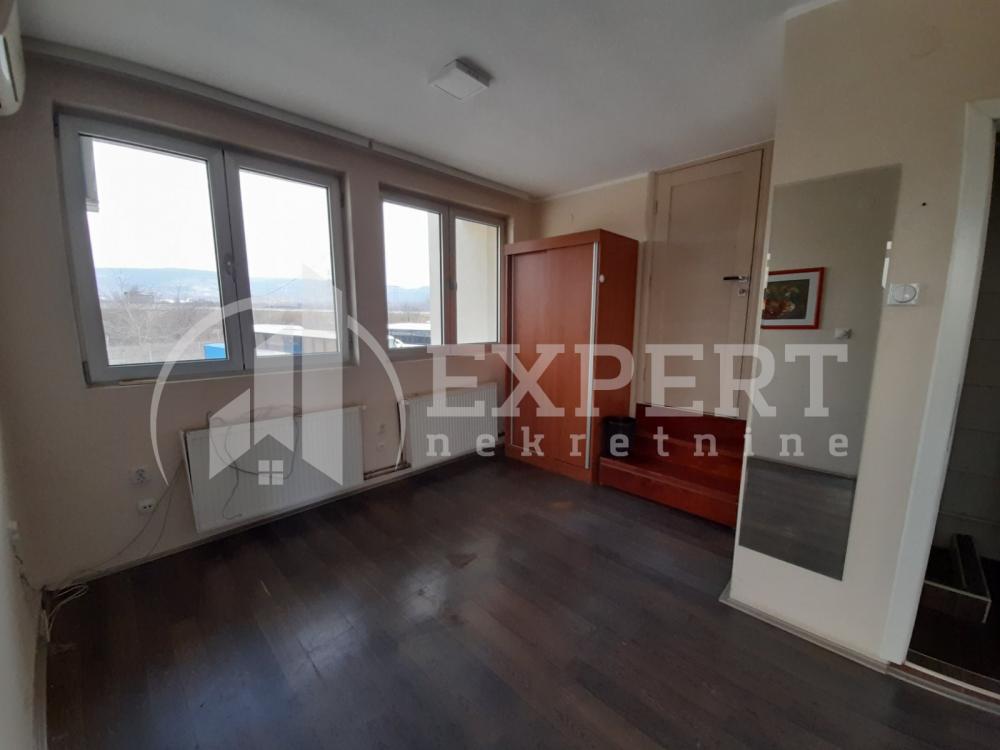 Slika 11 - Matejevački put,  Lokal za izdavanje, 550m2, 6.500€
