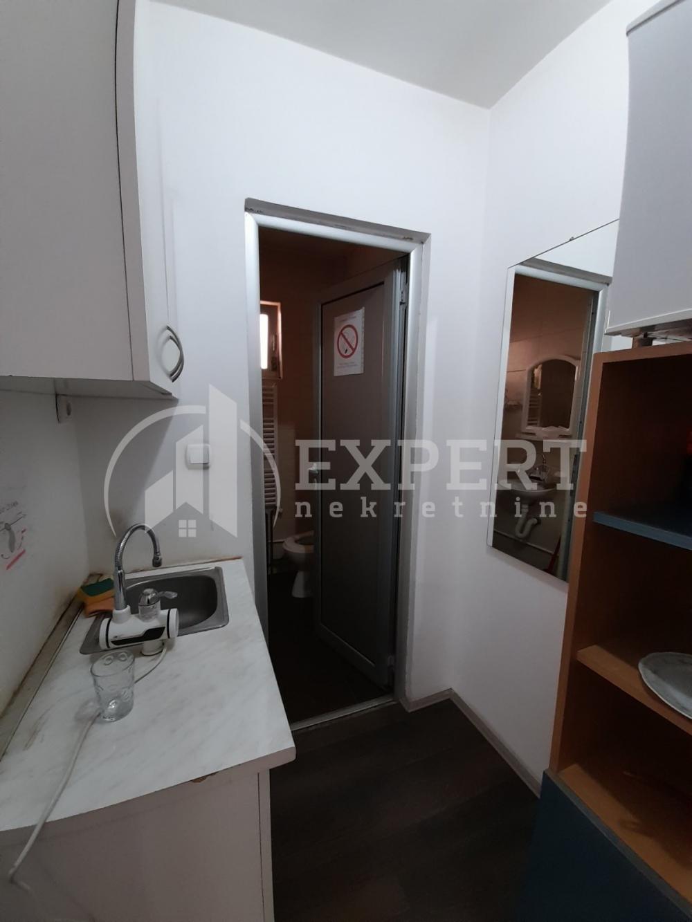 Slika 7 - Matejevački put,  Lokal za izdavanje, 550m2, 6.500€