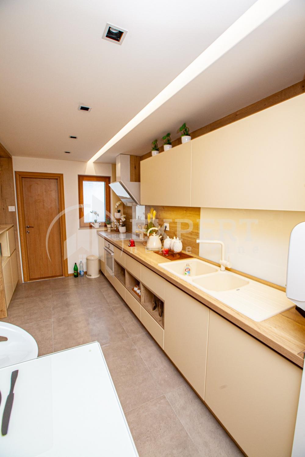 Slika 11 - Svetozara Markovića, Troiposoban stan na prodaju, 116m2, 258.000€