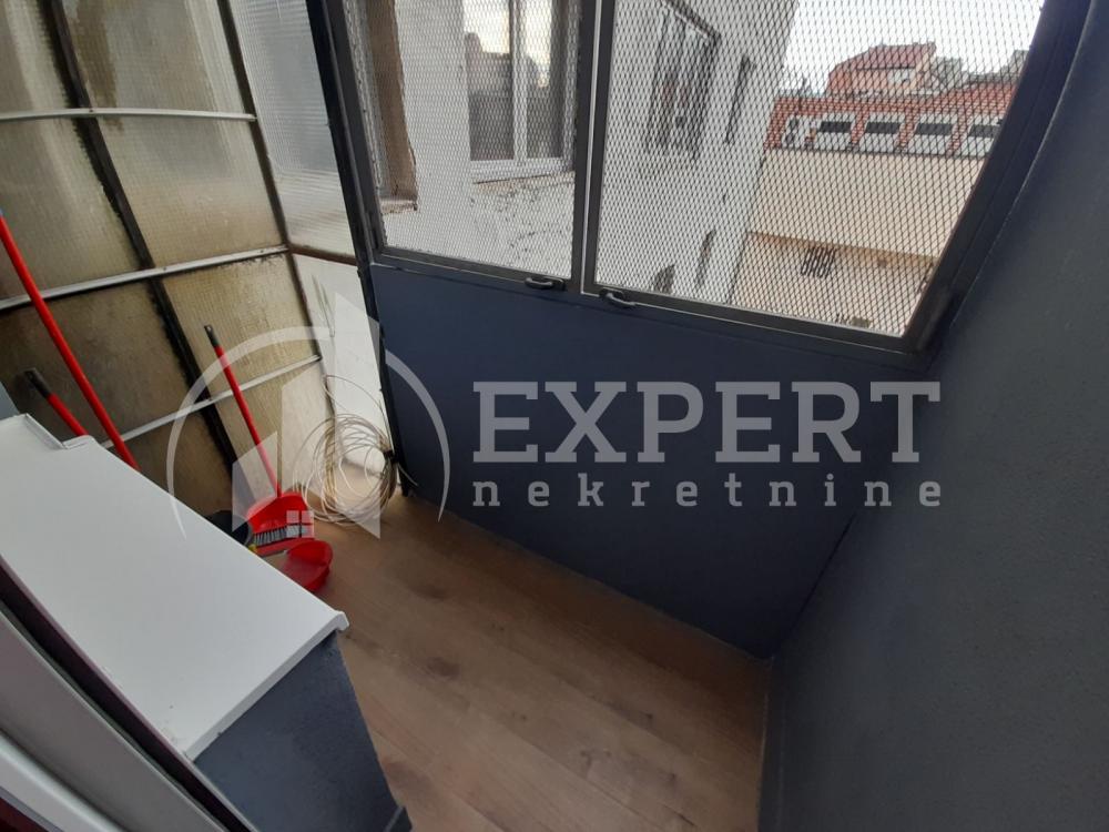 Slika 7 - Cara Dušana, Trosoban stan za izdavanje, 63m2, 450€