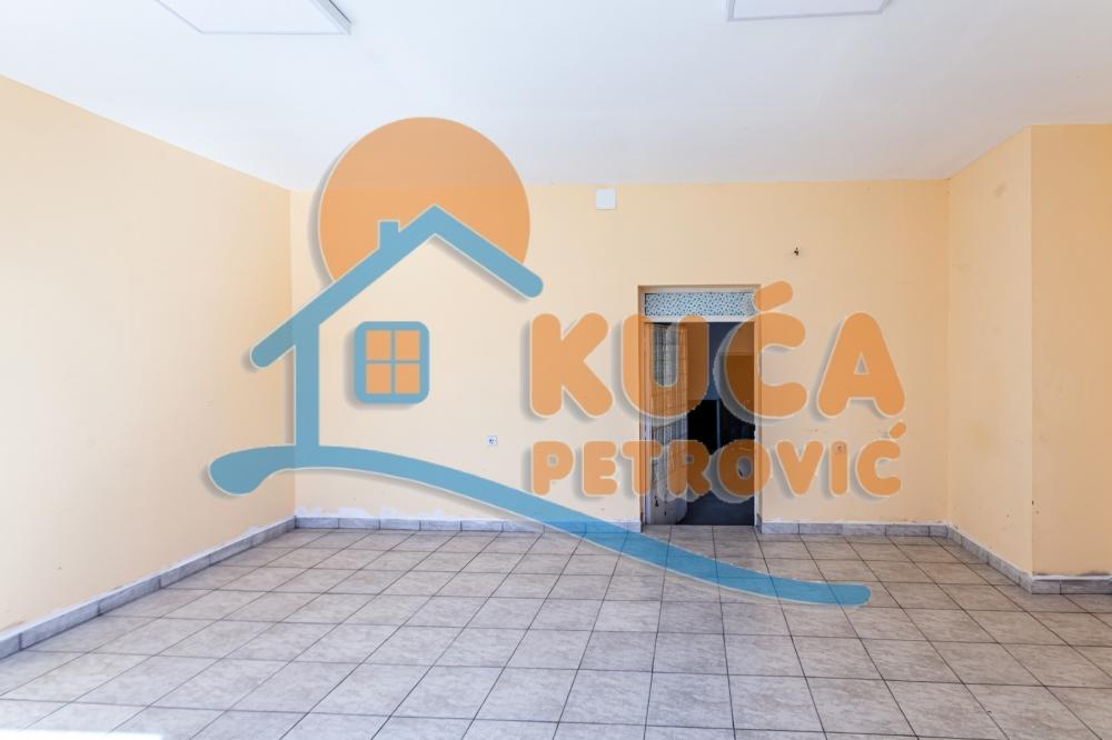 Slika 1 - Topličkog partizanskog odreda,  Lokal na prodaju, 77m2, 75.000€