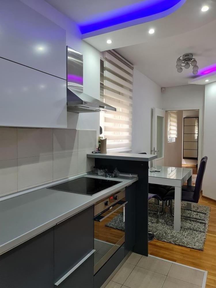 Glavna slika -Gundulićev Venac 20, Trosoban stan za izdavanje, 60m2, 1.100€