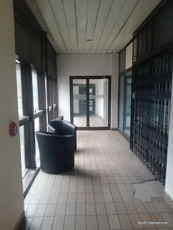 Slika 1 - Palmira Toljatija,  Lokal na prodaju, 13m2, 25.000€