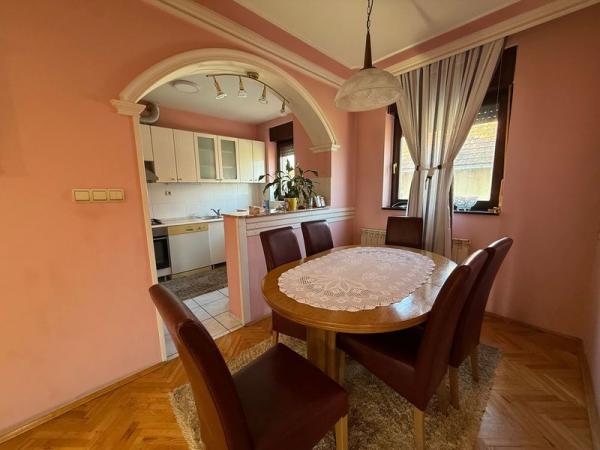 Slika 1 -  Kuća na prodaju, 380m2, 650.000€