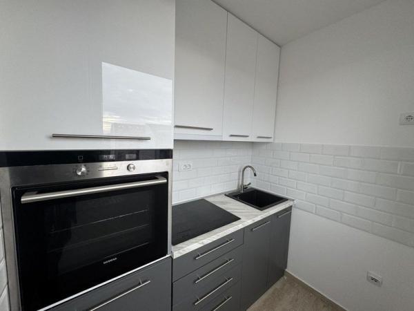 Glavna slika -Dvoiposoban stan na prodaju, 56m2, 178.240€