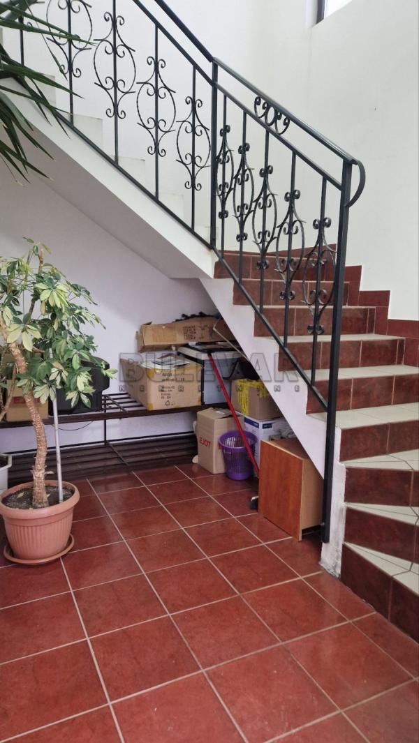 Slika 11 - Topličkog partizanskog odreda,  Lokal za izdavanje, 90m2, 330€