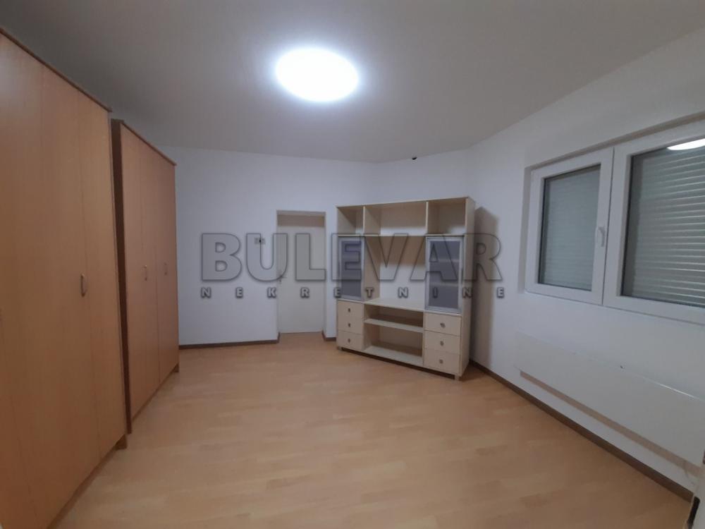Glavna slika -Jeronimova,  Lokal za izdavanje, 50m2, 350€