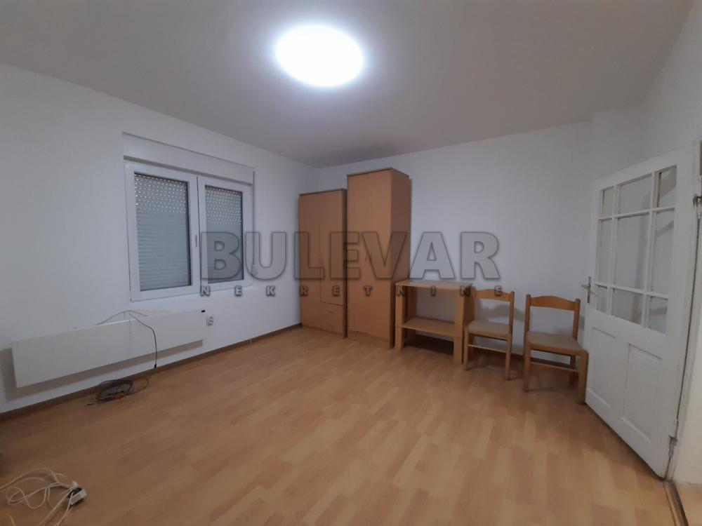 Slika 2 - Jeronimova,  Lokal za izdavanje, 50m2, 350€