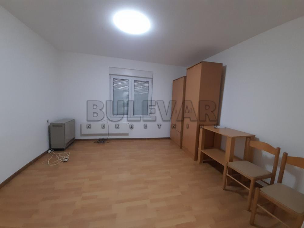 Slika 3 - Jeronimova,  Lokal za izdavanje, 50m2, 350€