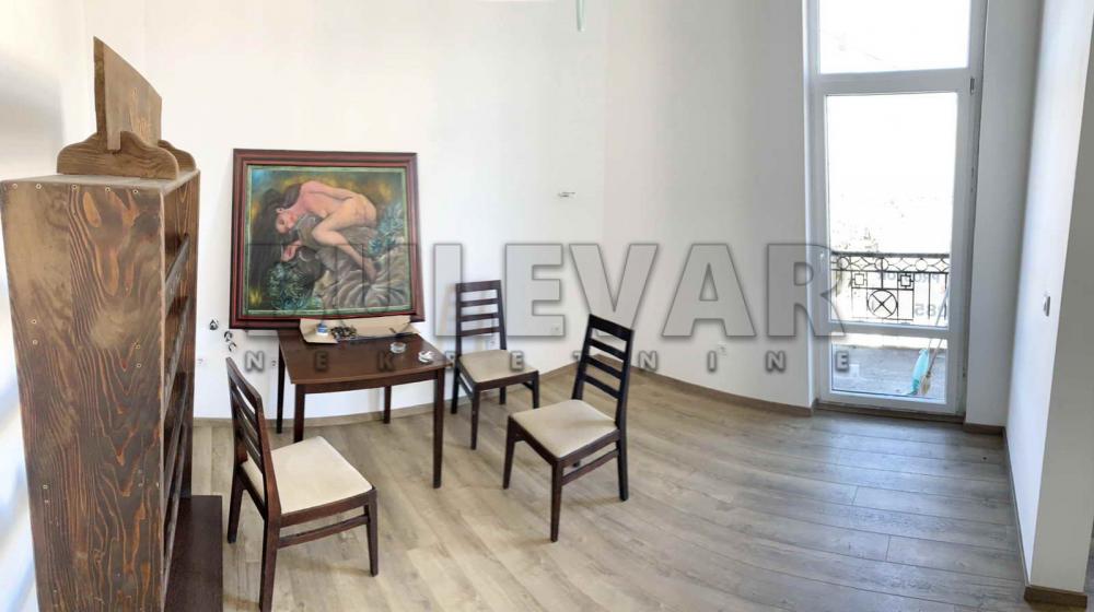 Slika 3 - Cara Dušana,  Lokal za izdavanje, 106m2, 600€