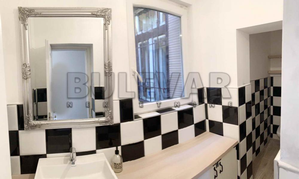 Slika 6 - Cara Dušana,  Lokal za izdavanje, 106m2, 600€