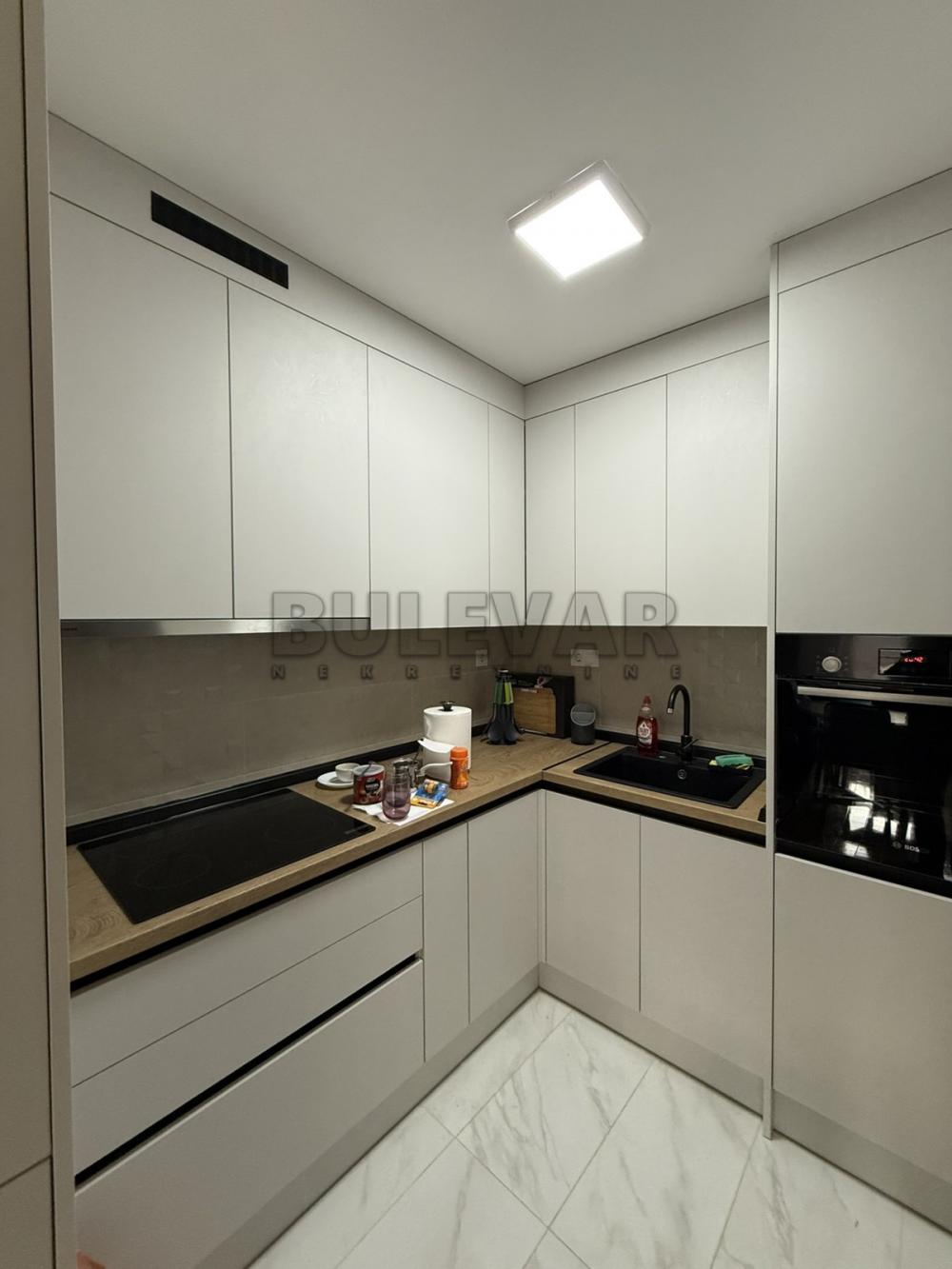 Slika 5 - Vožda Karađorđa, Jednoiposoban stan za izdavanje, 60m2, 650€