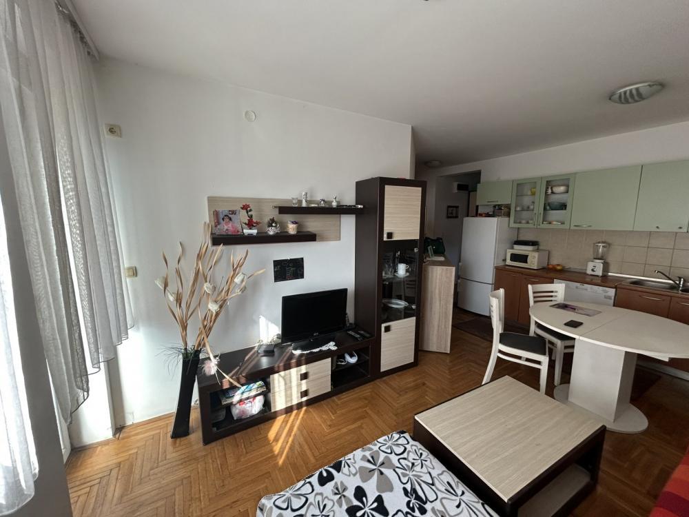 Glavna slika -Četvorosoban stan na prodaju, 82m2, 154.500€