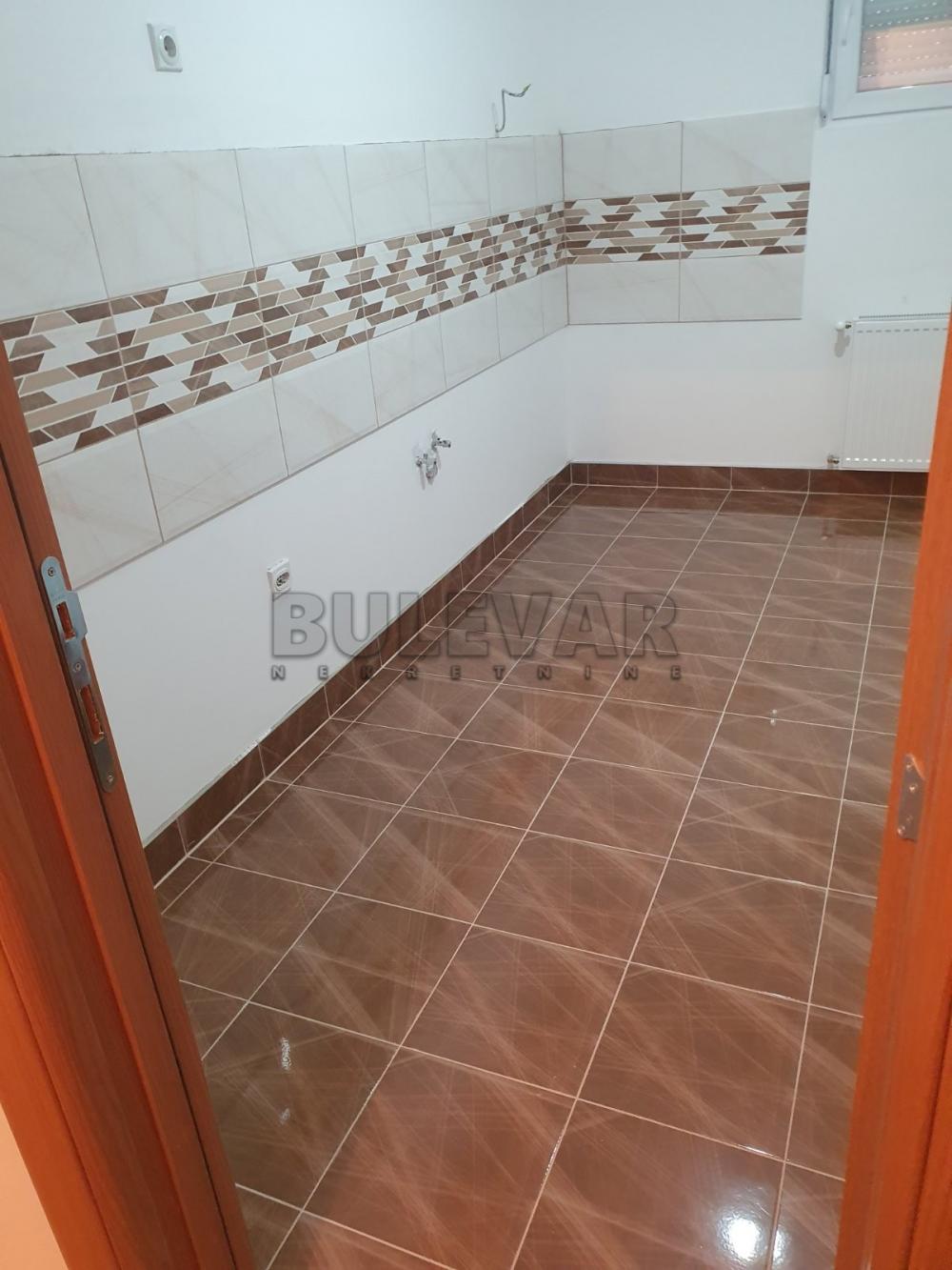 Slika 2 - Španskih boraca, Četvorosoban stan za izdavanje, 116m2, 500€