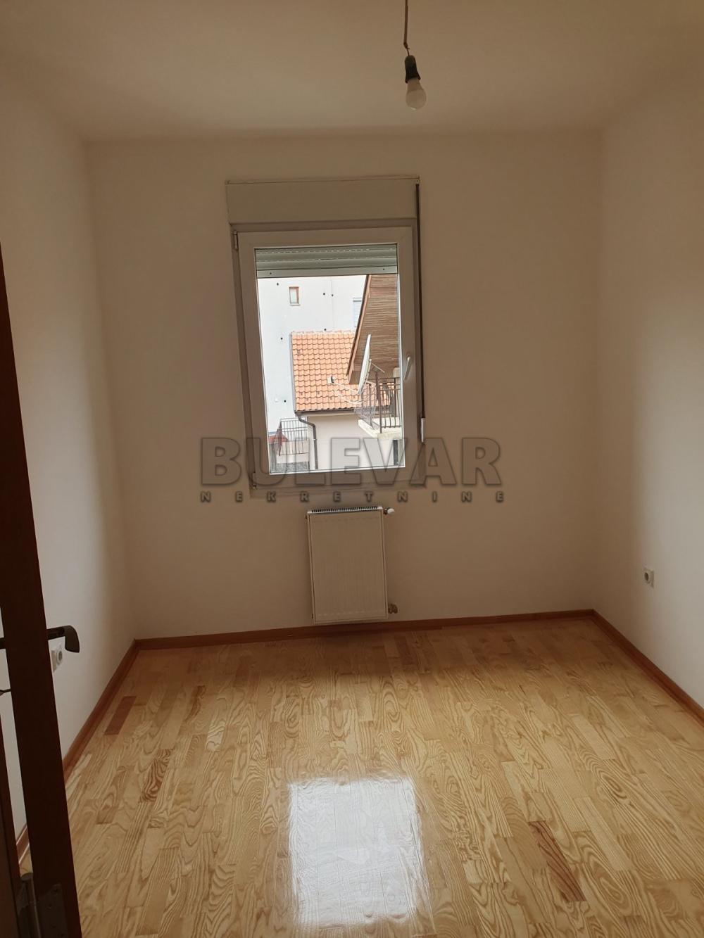 Slika 7 - Španskih boraca, Četvorosoban stan za izdavanje, 116m2, 500€