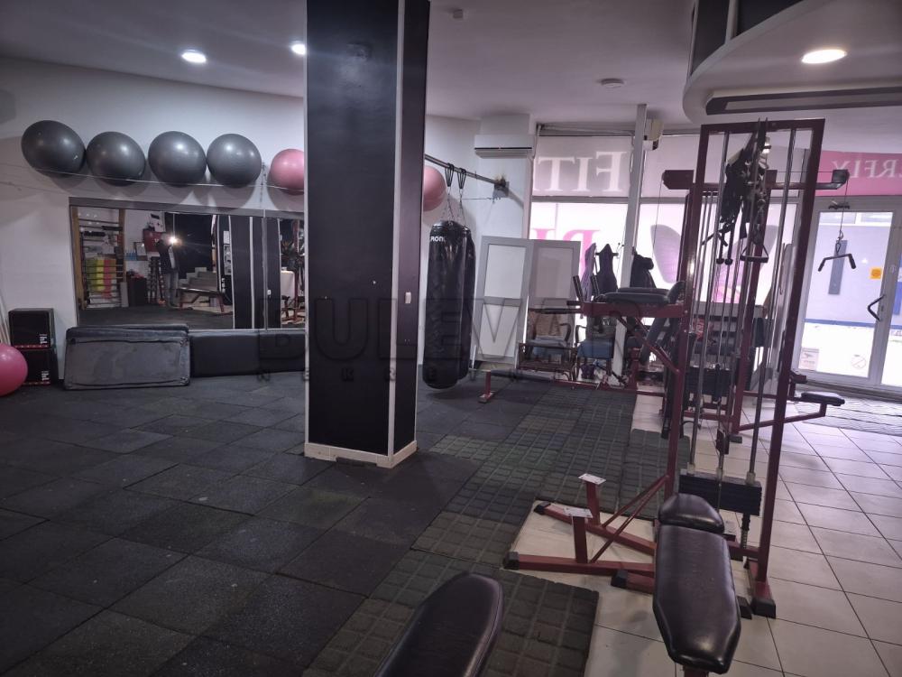 Slika 3 - Bulevar Nemanjića,  Lokal na prodaju, 283m2, 199.000€