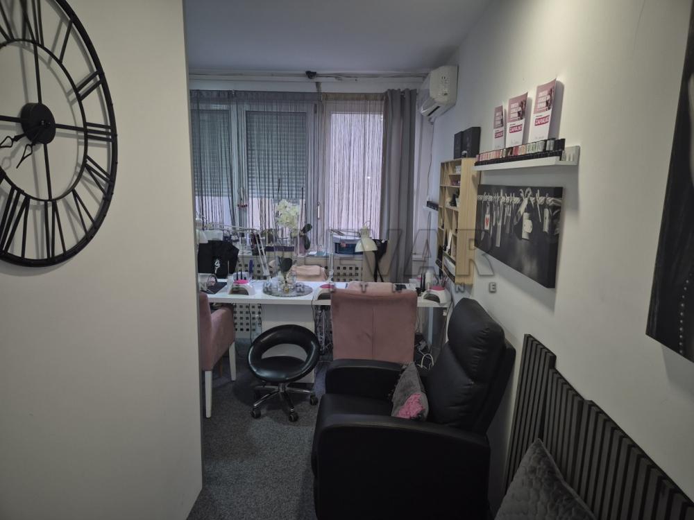 Slika 7 - Bulevar Nemanjića,  Lokal na prodaju, 283m2, 199.000€