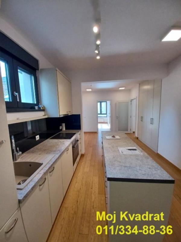 Slika 1 -  Lokal za izdavanje, 84m2, 1.100€