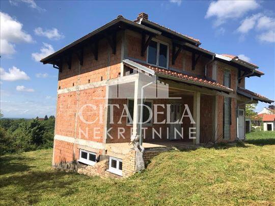 Slika 2 - Lipovički put,  Kuća na prodaju, 316m2, 199.000€