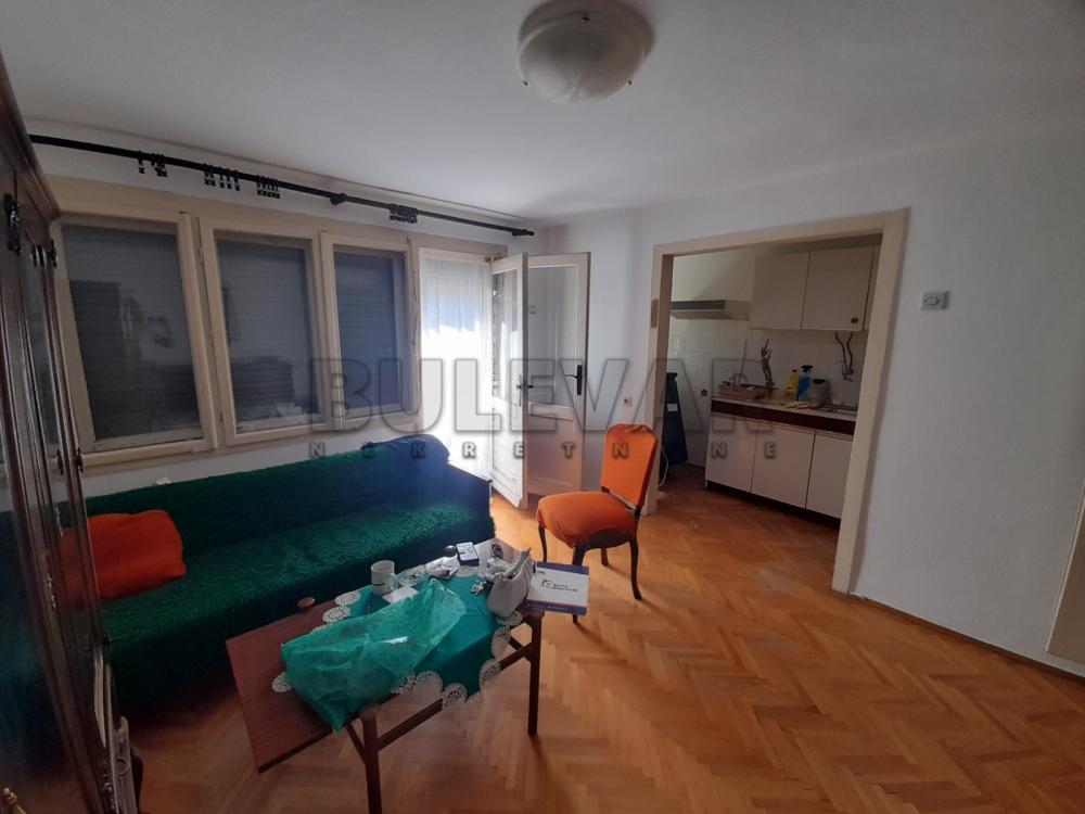 Slika 2 - Sutjeska, Dvosoban stan za izdavanje, 45m2, 200€