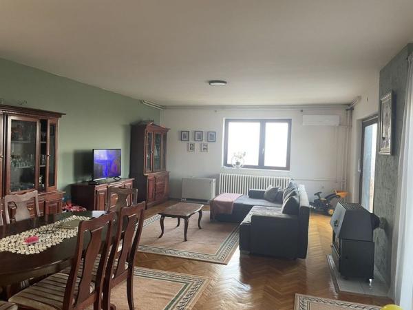 Slika 2 -  Kuća na prodaju, 296m2, 424.360€