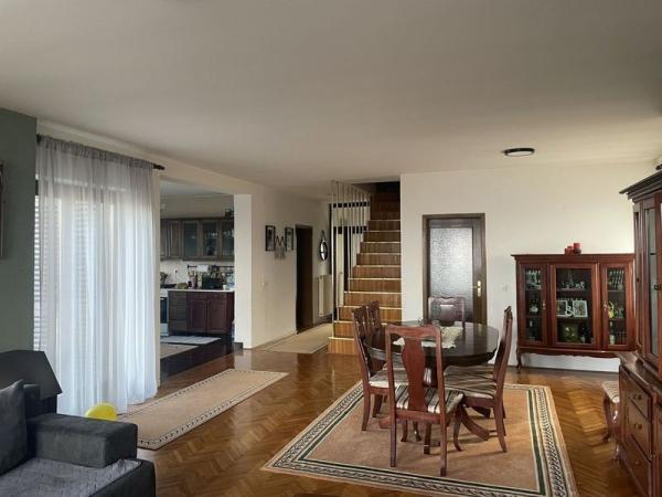 Slika 5 -  Kuća na prodaju, 296m2, 424.360€