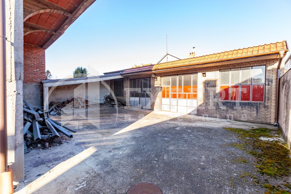 Slika 4 - Proleterska,  Kuća na prodaju, 500m2, 721.000€