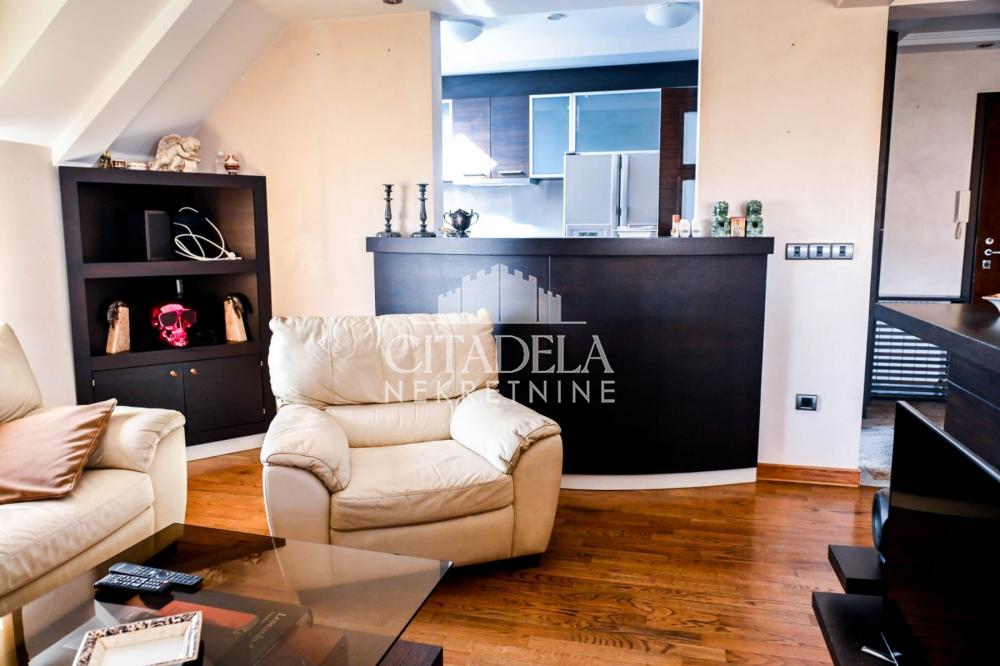 Slika 5 - Trgovačka, Četvorosoban stan na prodaju, 100m2, 240.000€