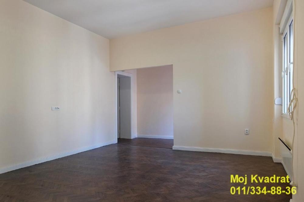 Slika 10 - Četvorosoban stan za izdavanje, 105m2, 1.200€