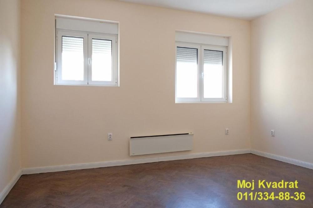 Slika 9 - Četvorosoban stan za izdavanje, 105m2, 1.200€