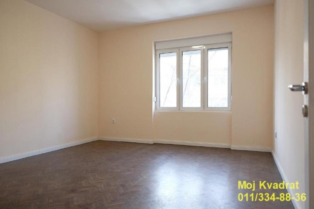 Slika 7 - Četvorosoban stan za izdavanje, 105m2, 1.200€