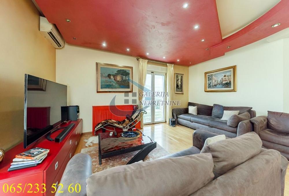 Glavna slika -Aleksandra Tirnanića Tirketa, Četvorosoban stan na prodaju, 142m2, 380.000€