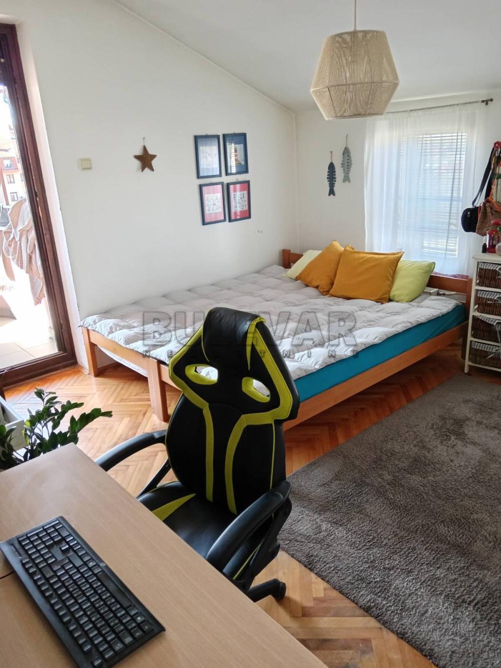 Slika 10 - Bulevar Nikole Tesle, Trosoban stan na prodaju, 95m2, 120.000€