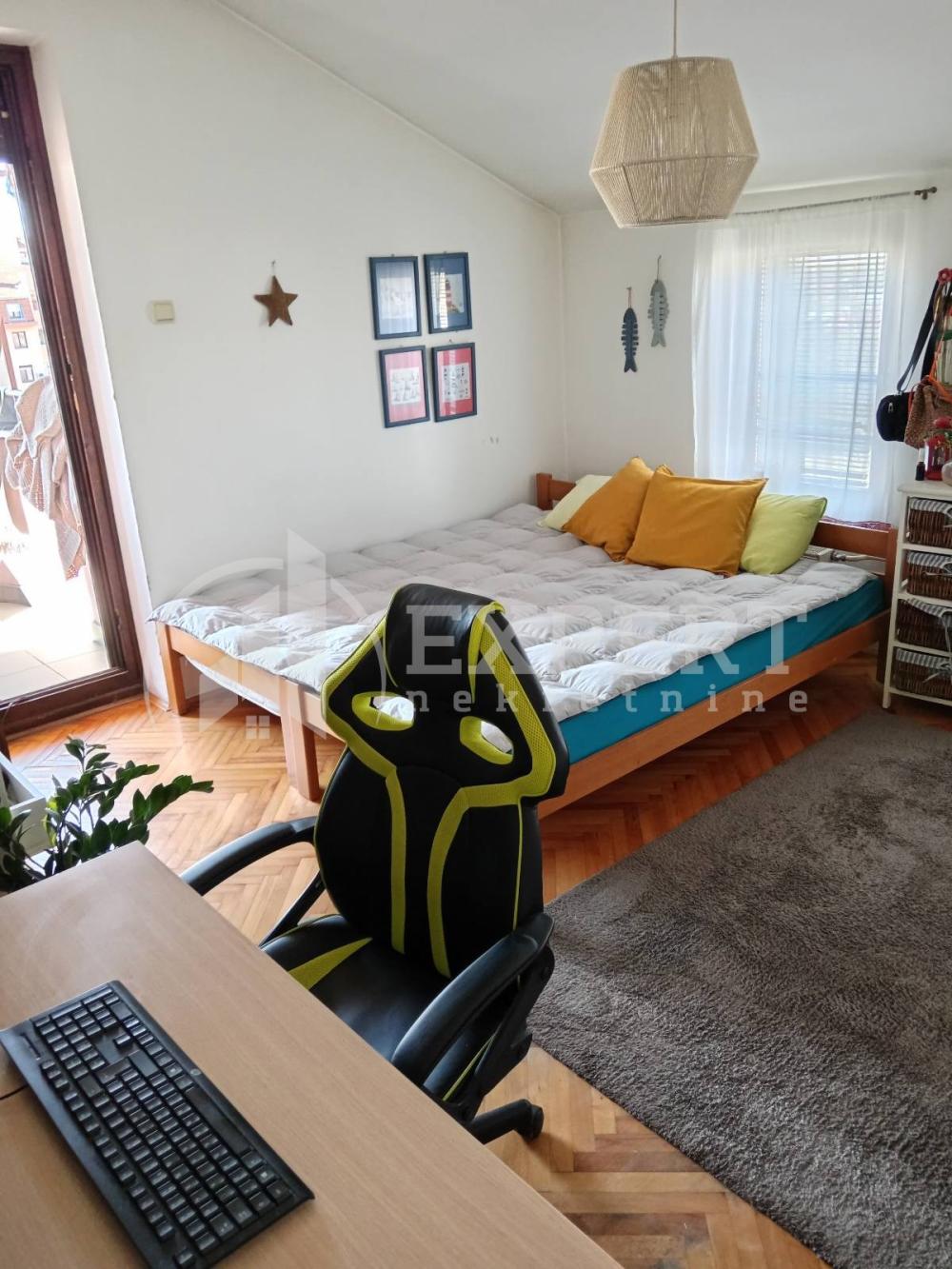 Slika 8 - Bulevar Nikole Tesle, Trosoban stan na prodaju, 95m2, 120.000€