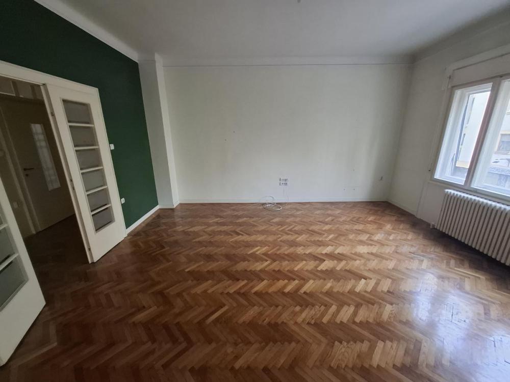 Slika 4 - Troiposoban stan za izdavanje, 122m2, 1.500€